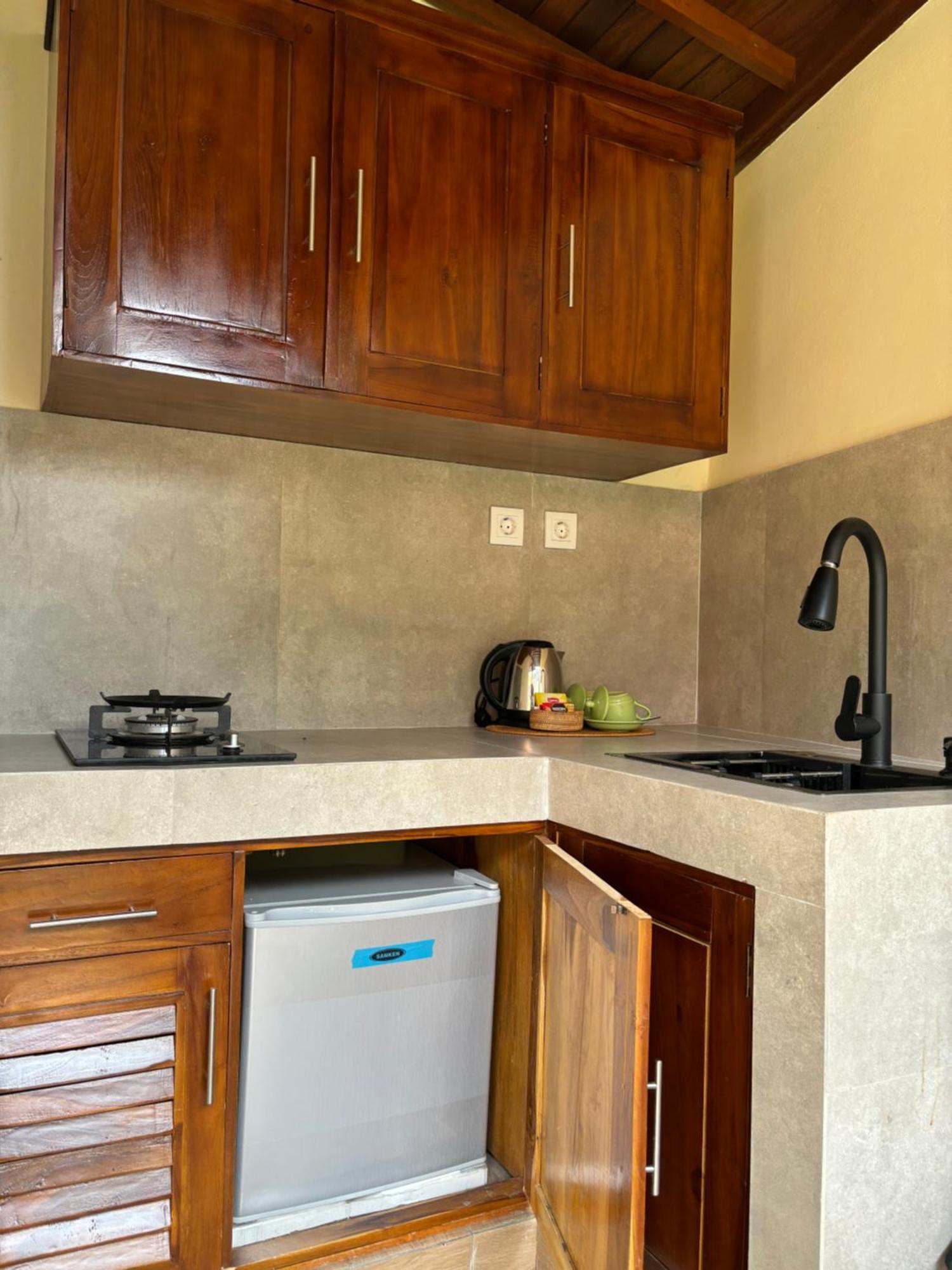Cempaka Kembar Guest House 우붓 외부 사진