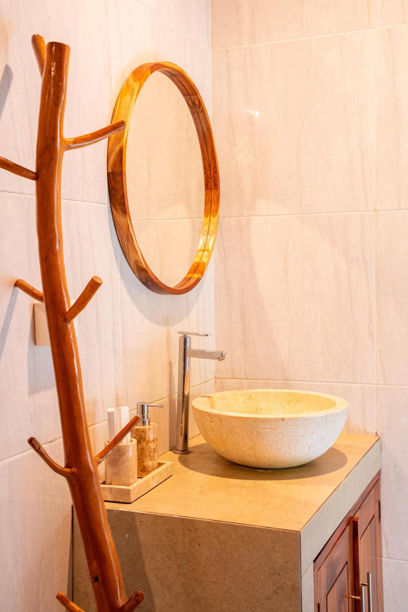 Cempaka Kembar Guest House 우붓 외부 사진